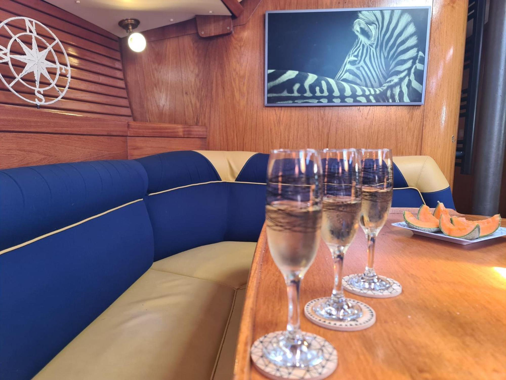 Coriandre 2 - Dormir Sur Un Grand Voilier 9 Personnes By Nuits Au Port La Rochelle  Ngoại thất bức ảnh